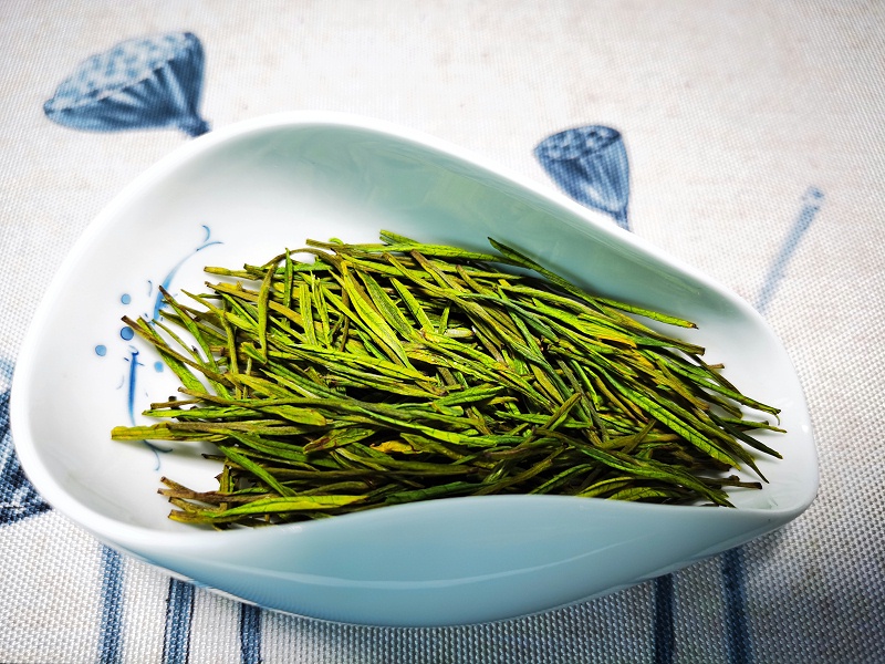 冰岛黄金叶是生茶还是熟茶？茶料难得，多为生普！【鸦鹊山】