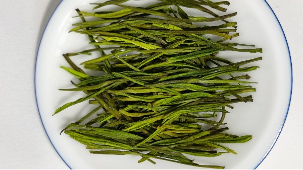 茶叶礼盒装通用：如何挑选适合各个场景的茶叶礼盒？【鸦鹊山】
