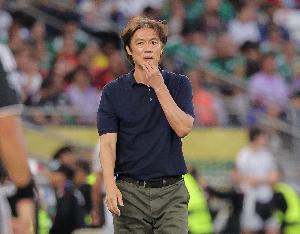 难兄难弟!韩国主帅洪明甫、苏格兰主帅今日均辞职,带队小组出局